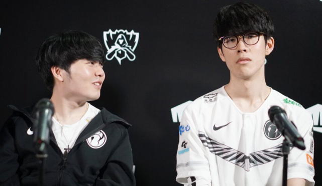 立更紧密的 立更紧密的