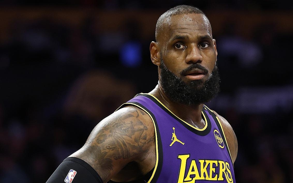 出重要贡献 出重要贡献